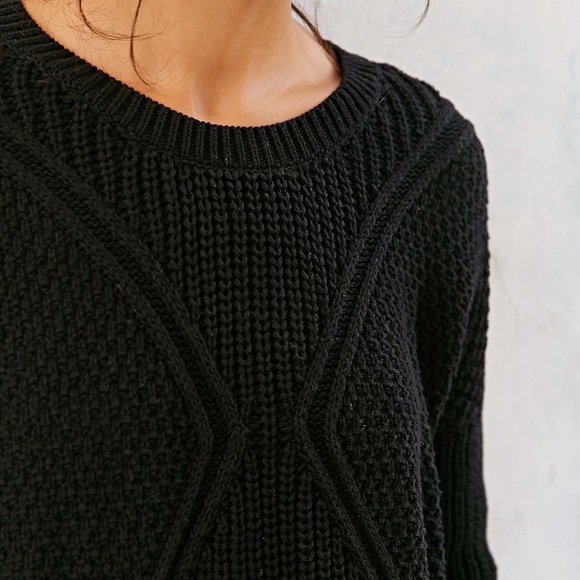 Black Silence+Noise Cropped Allover Stitch Sweater - Picture 2 of 4